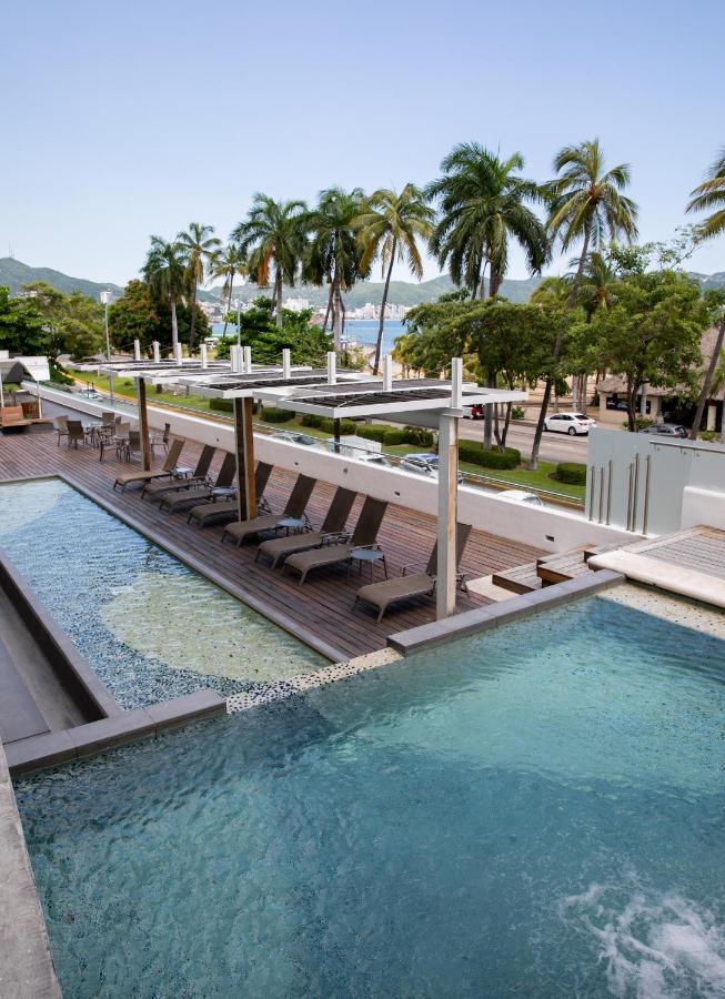 Ramada By Wyndham Acapulco Hotel & Suites Buitenkant foto