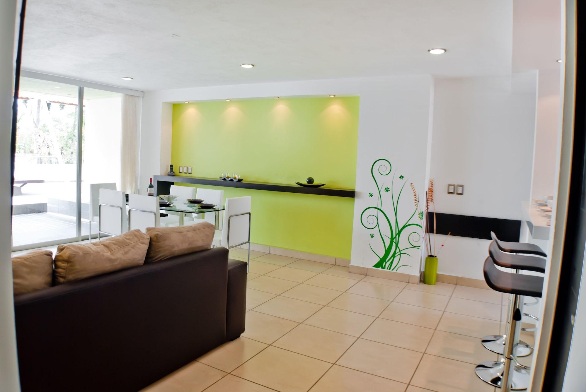 Ramada By Wyndham Acapulco Hotel & Suites Buitenkant foto