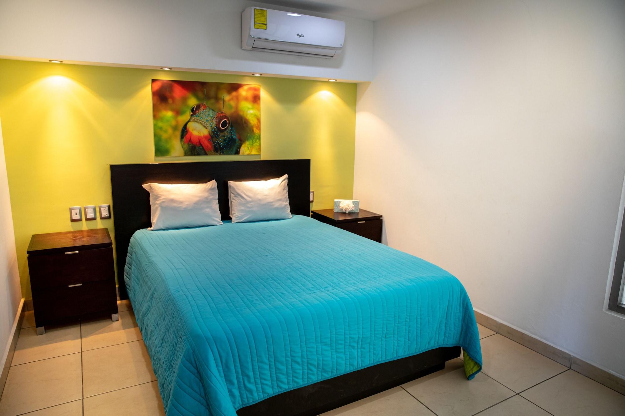 Ramada By Wyndham Acapulco Hotel & Suites Buitenkant foto