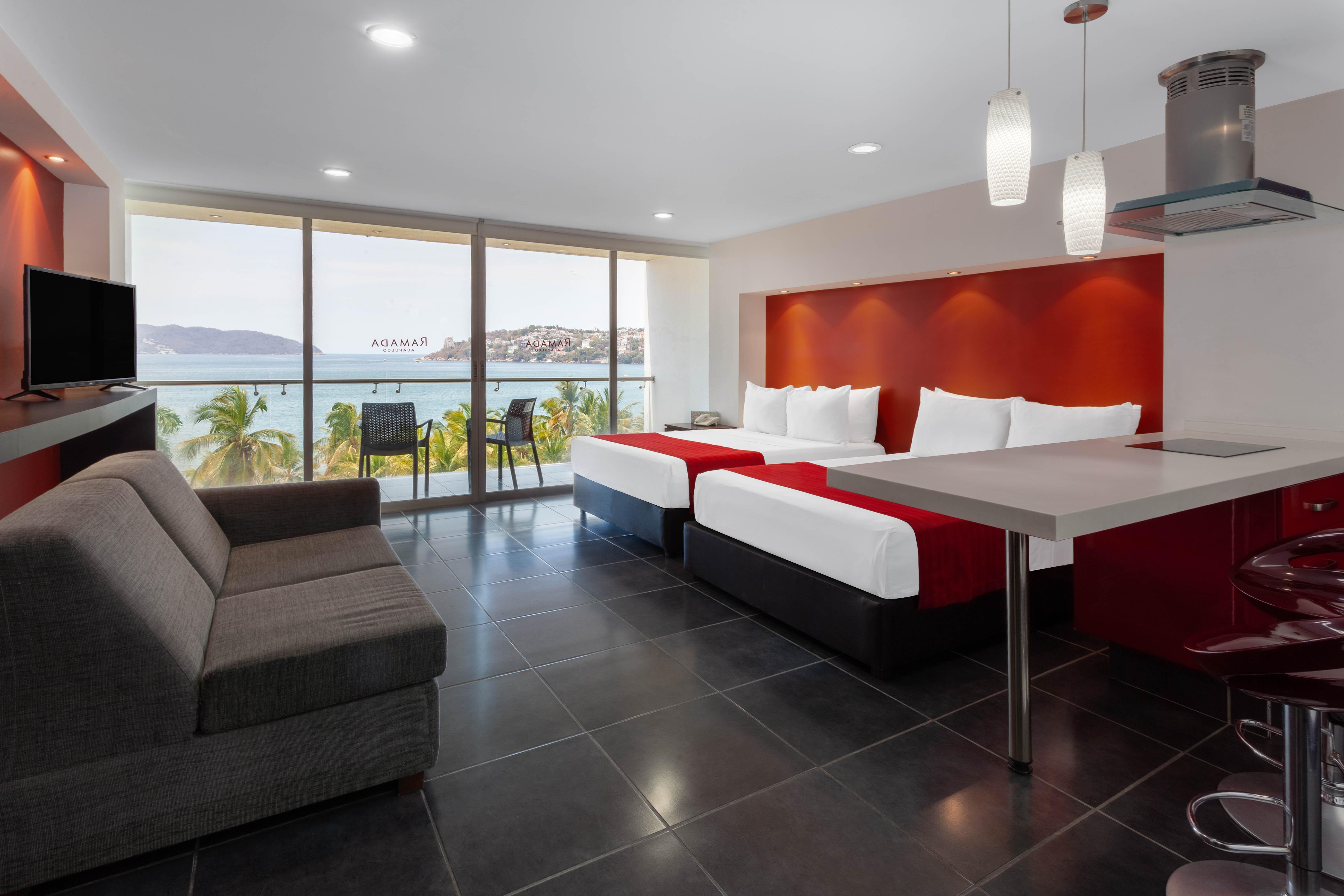 Ramada By Wyndham Acapulco Hotel & Suites Buitenkant foto